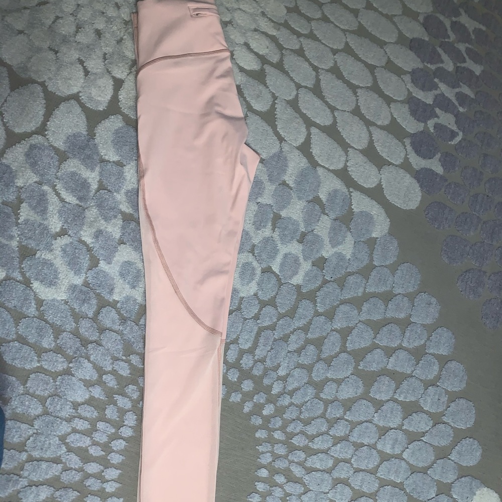 ARITZIA/TNA ATMOSPHERE LEGGINGS